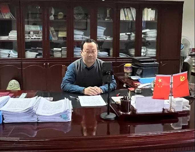 敦煌種業(yè)召開2022年新春團(tuán)拜會(huì) 公司黨委書記、董事長劉興斌致新年賀辭